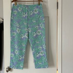 Lilly Pulitzer sky blue, Mint & White Floral Cropped Pants size 8